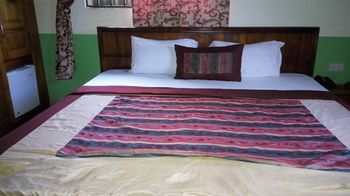 Dokua Royal Hotel Kwabenya Dış mekan fotoğraf